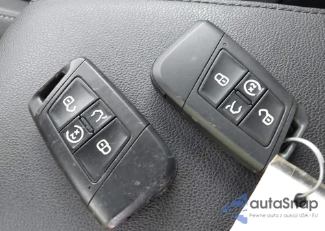 2019 Volkswagen Tiguan 2.0T Se/2.0T Sel/2.0T Sel R-Line/2.0T Sel R-Line Black z USA, uszkodzony, nr VIN 3VV2B7AX2KM163385